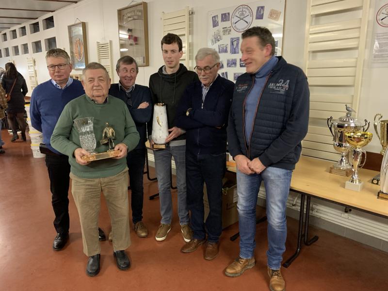  Kampioenen snelheid en kleine HF;van links naar rechts Claesen Herwig, Lambrix Gilbert, Rubens Marc, Rubens Ronald, Voorzitter Jorssen Paul, en Reynders Nico